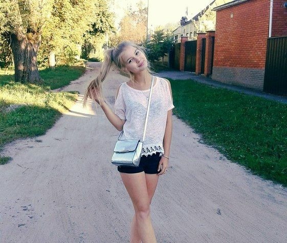 Фая привлекательная девушка из Воткинска цена от 3500 руб