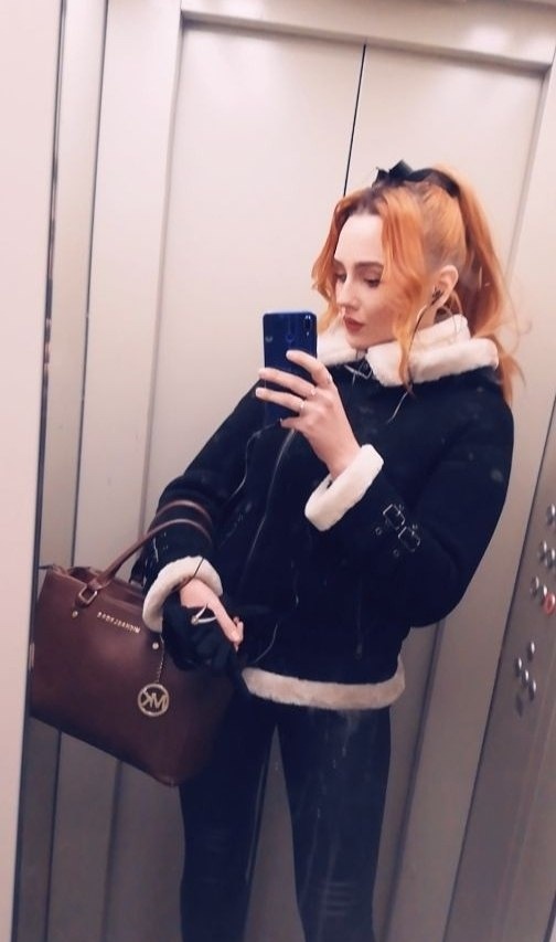 Лена привлекательная девушка из Воткинска цена от 3000 руб