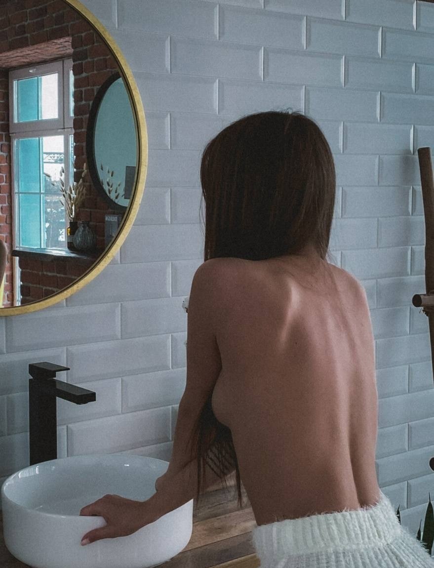 Лиля привлекательная девушка из Воткинска цена от 3000 руб