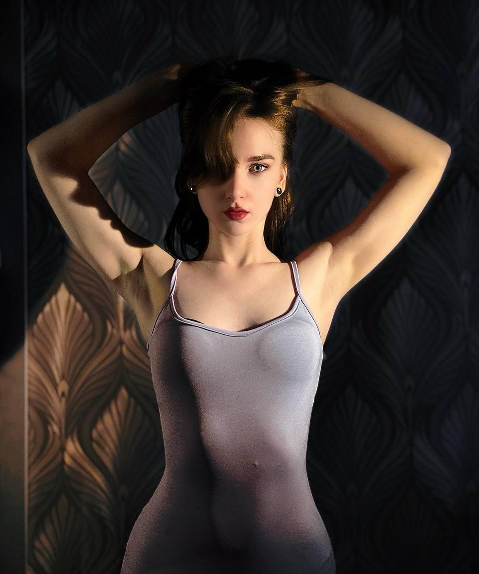 Дарья привлекательная девушка из Воткинска цена от 6000 руб